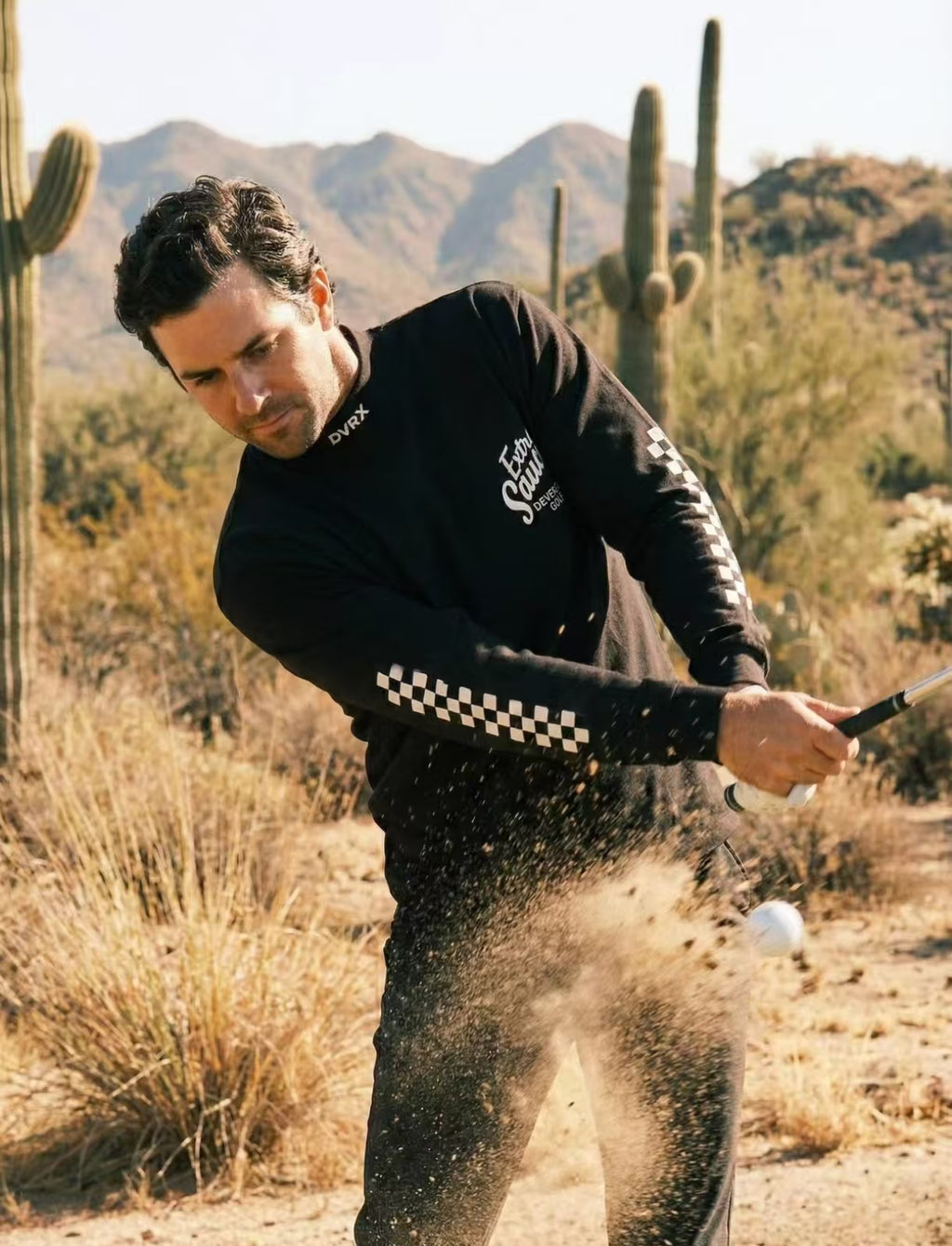 Devereux Golf メンズ チェッカースリーブ モックネック長袖シャツ（ブラック）の商品画像