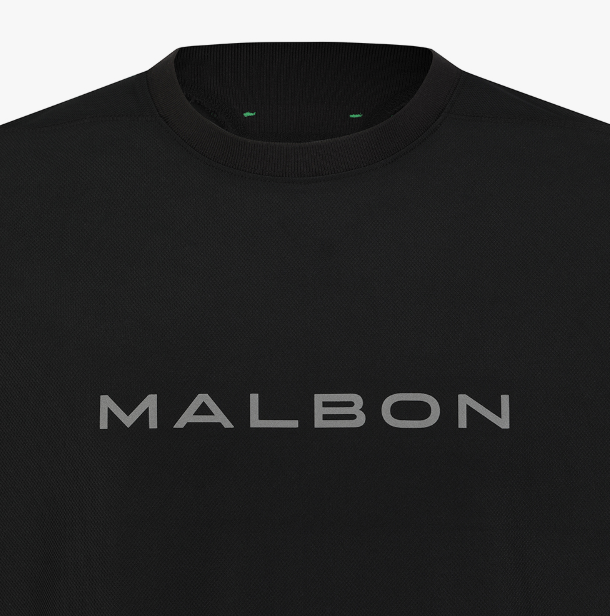 Malbon クーリング パフォーマンスTシャツ ブラック 胸元ロゴ ディテール