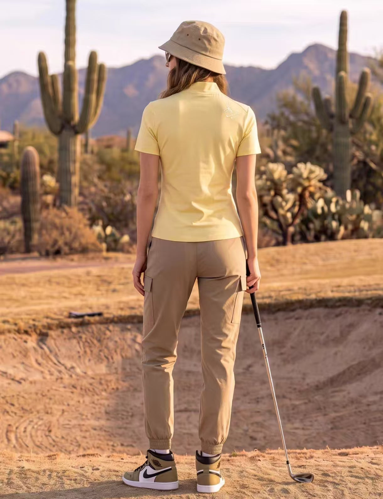 Devereux Golf レディース 軽量 速乾 モックネック ゴルフシャツ（イエロー）の商品画像