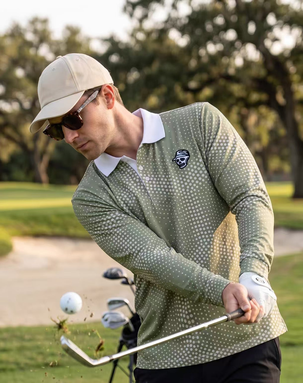 Devereux Golf メンズ グリーングラデーション ドット柄 長袖ポロシャツ（グリーン）の商品画像