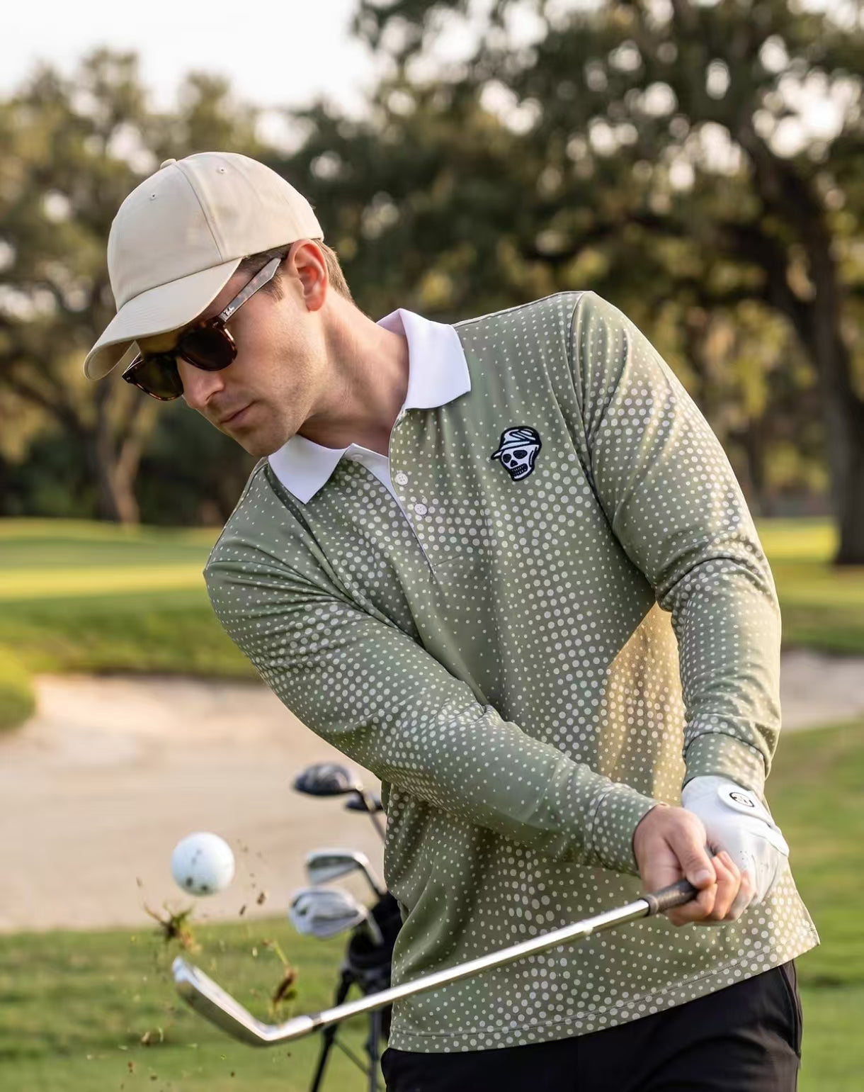 Devereux Golf メンズ グリーングラデーション ドット柄 長袖ポロシャツ（グリーン）の商品画像