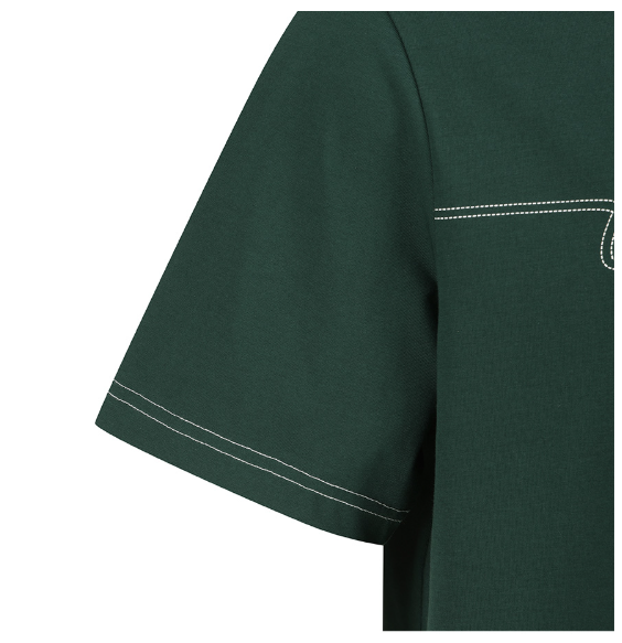 Malbon メンズ グリーン ゴルフグラフィックTシャツ 袖のディテール